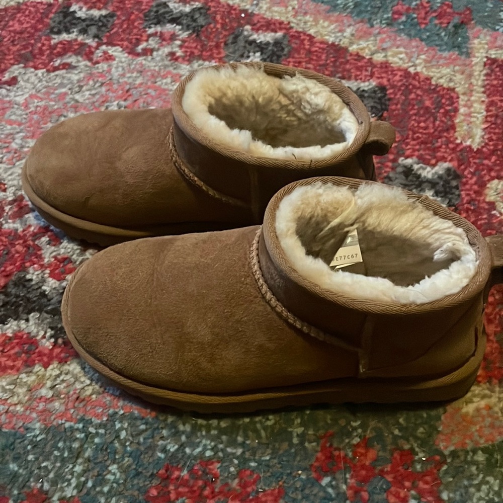 Ugg ultra mini boot